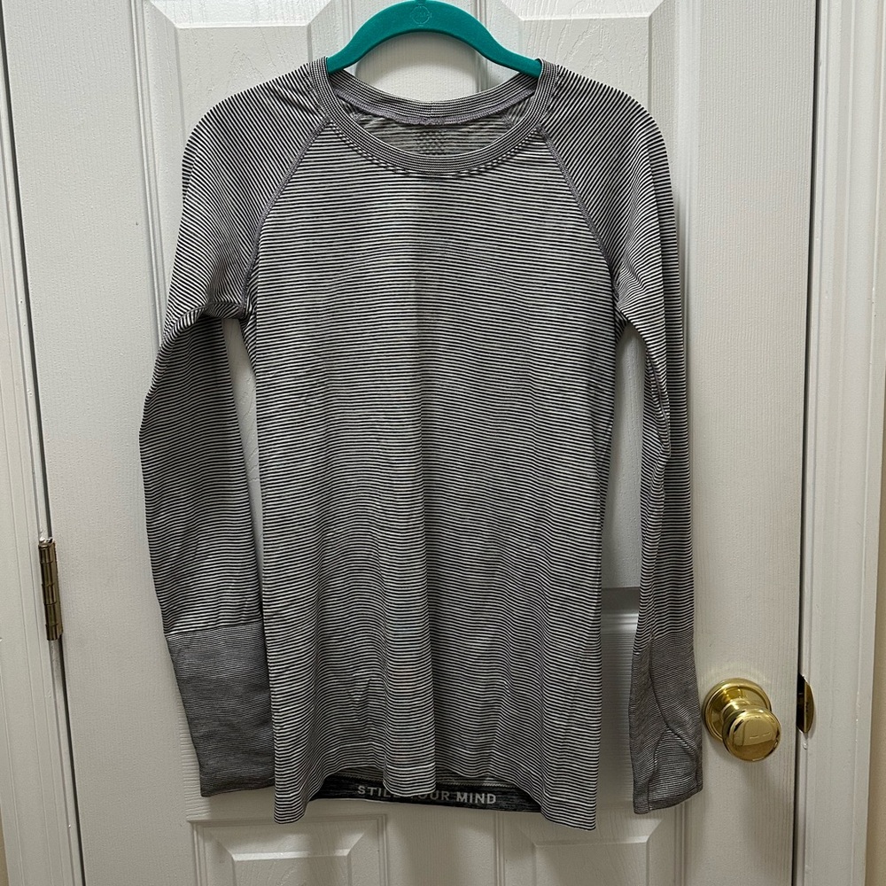 Lululemon Swiftly Tech Long Sleeve
